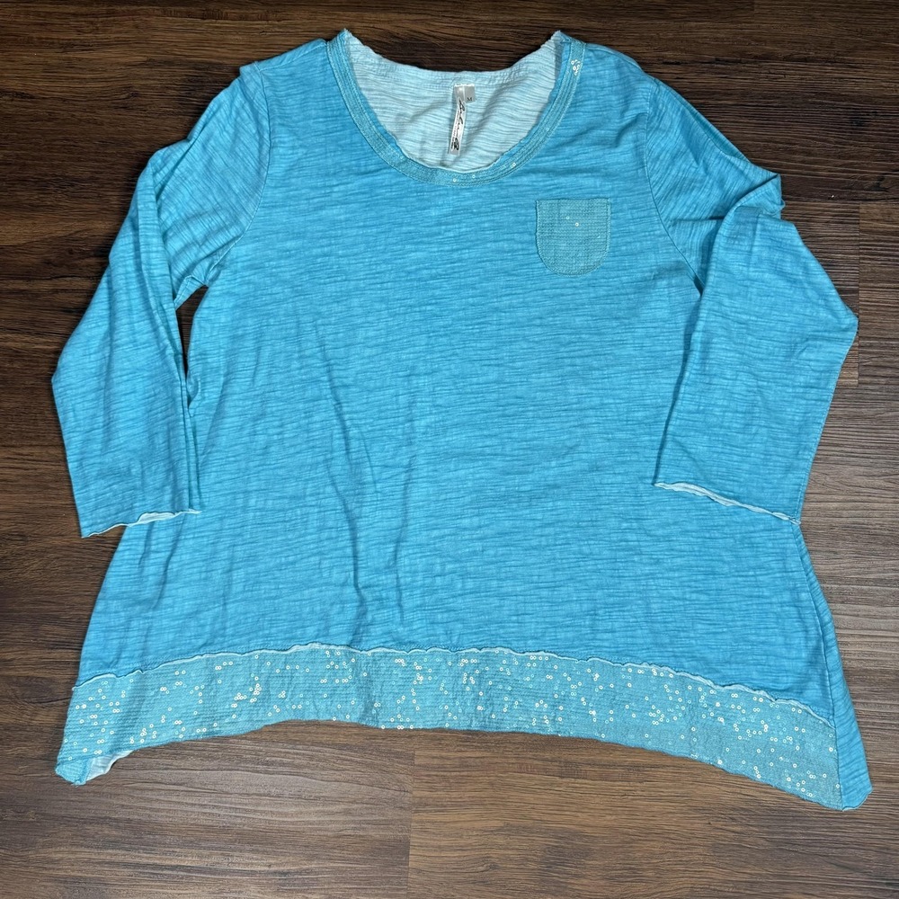 Lulu‎ B Shirt Womens Medium Blue Sequin Pocket Hem Tunic 100% Cotton Casual Top